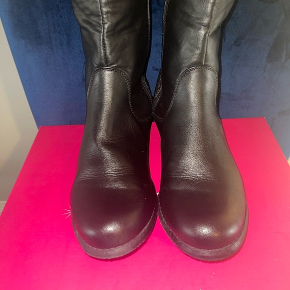 Black over the Knee Boots…… - Picture 4 of 7